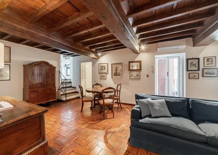 Domus Quiritum Charming, D'epoca A Campo De' Fiori