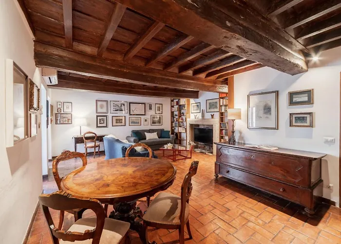 Апартаменты Domus Quiritum Charming, D'epoca A Campo De' Fiori *
